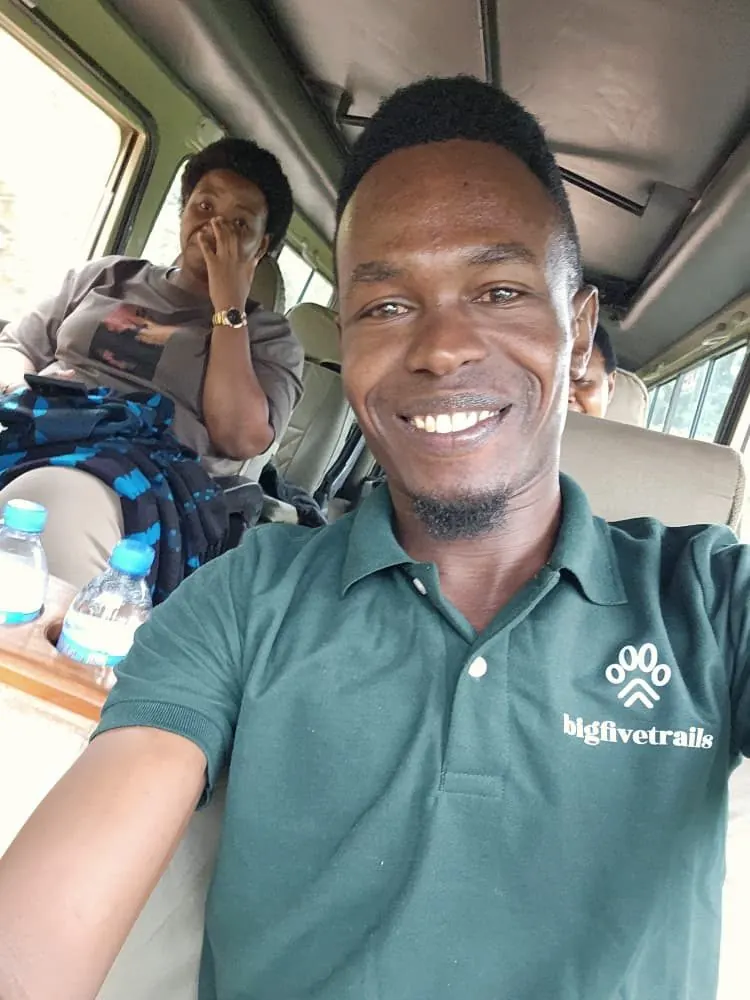 Hassan Juma, guía de safari en BigFiveTrails